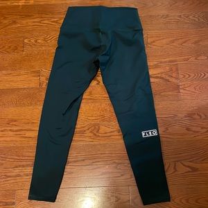 Fleo El Toro 25” forest bounce leggings size large